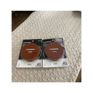 Covergirl Clean NEW Creamy Beige Pressed Powder Lot of 2 Makeup In Pack